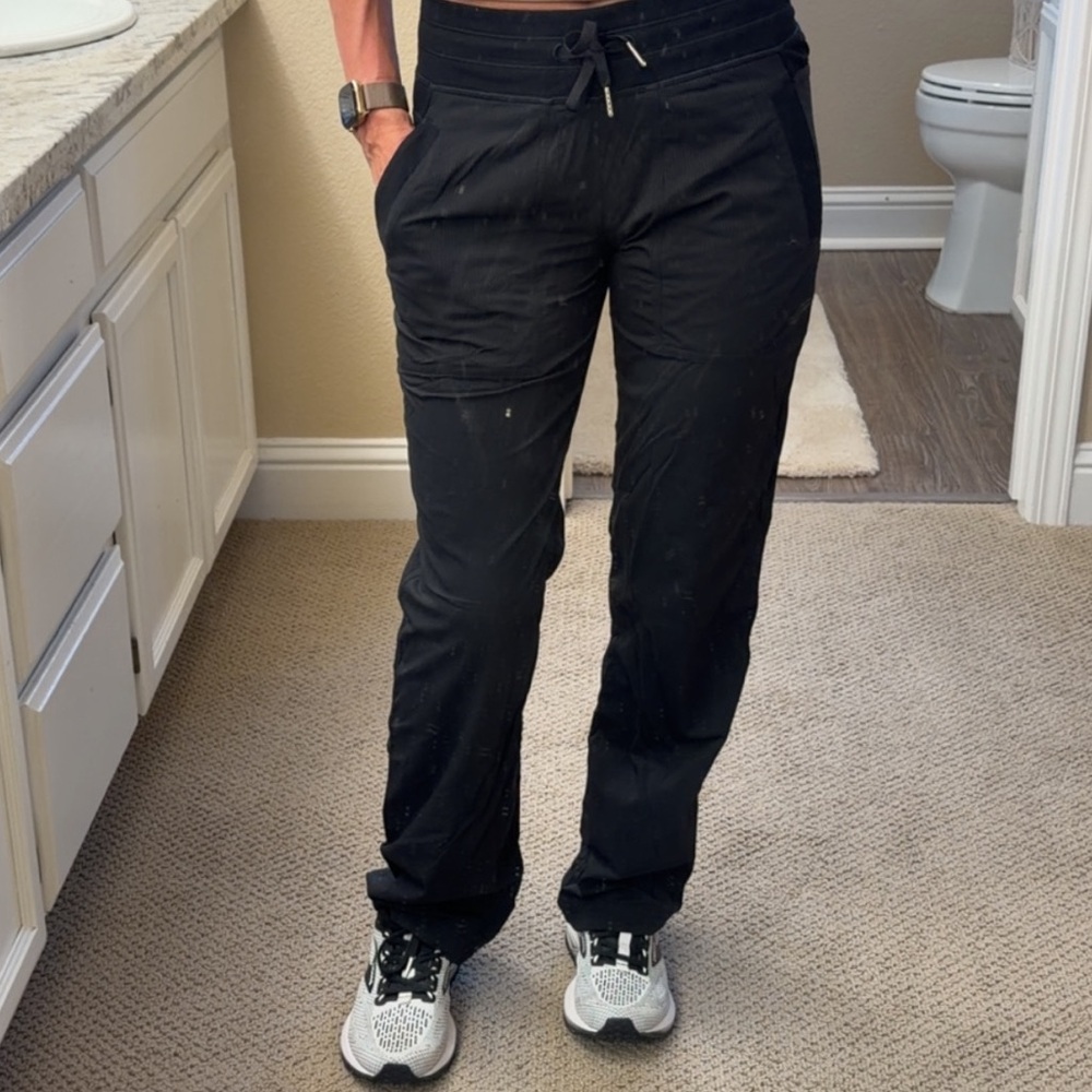 lululemon athletica Women’s  Black Joggers Size 4